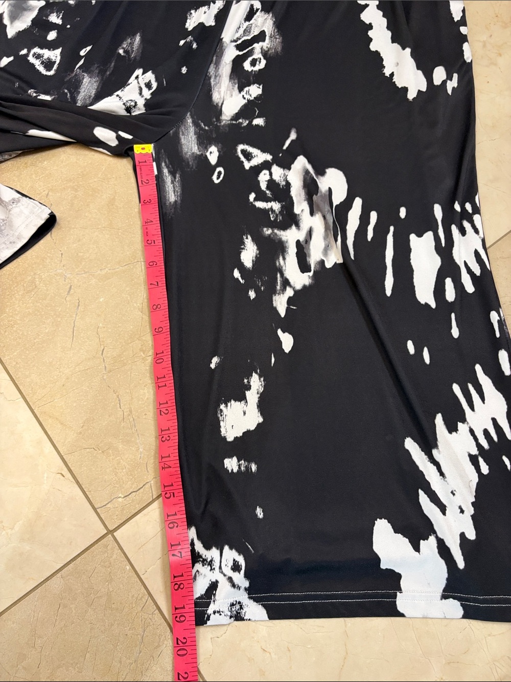 ⭐️ Beyond This Plane - Sleeveless Black & White Tie-Dye Cropped Jumpsuit- 4XL - Picture 8 of 12